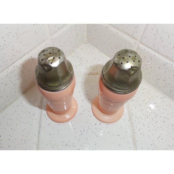 Vintage Hazel Atlas Pink Moderntone Salt & Pepper Shakers depression era retro - Picture 2 of 10
